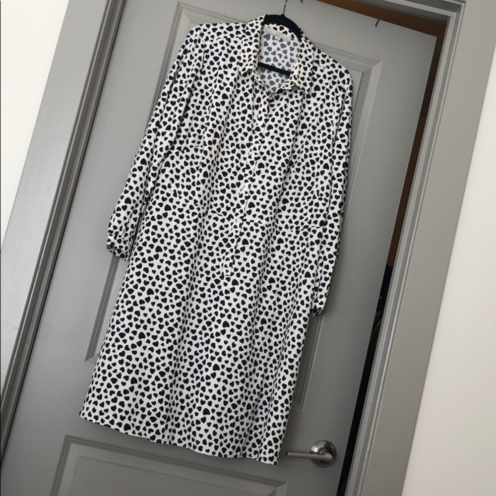 Fun long sleeved dress with heart pattern!